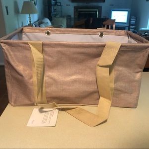 NWT Thirty-One Medium Utility Tote